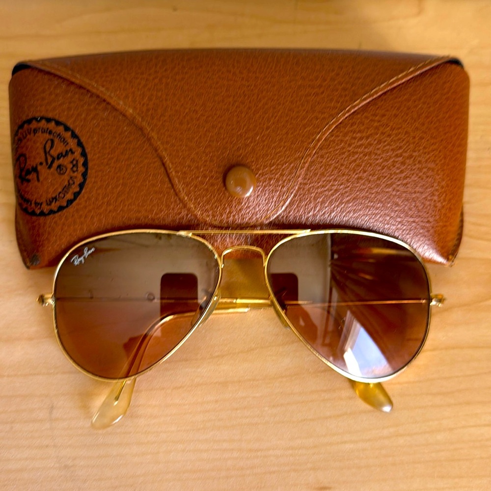 Authentic Ray-Ban aviator sunglasses 52 size